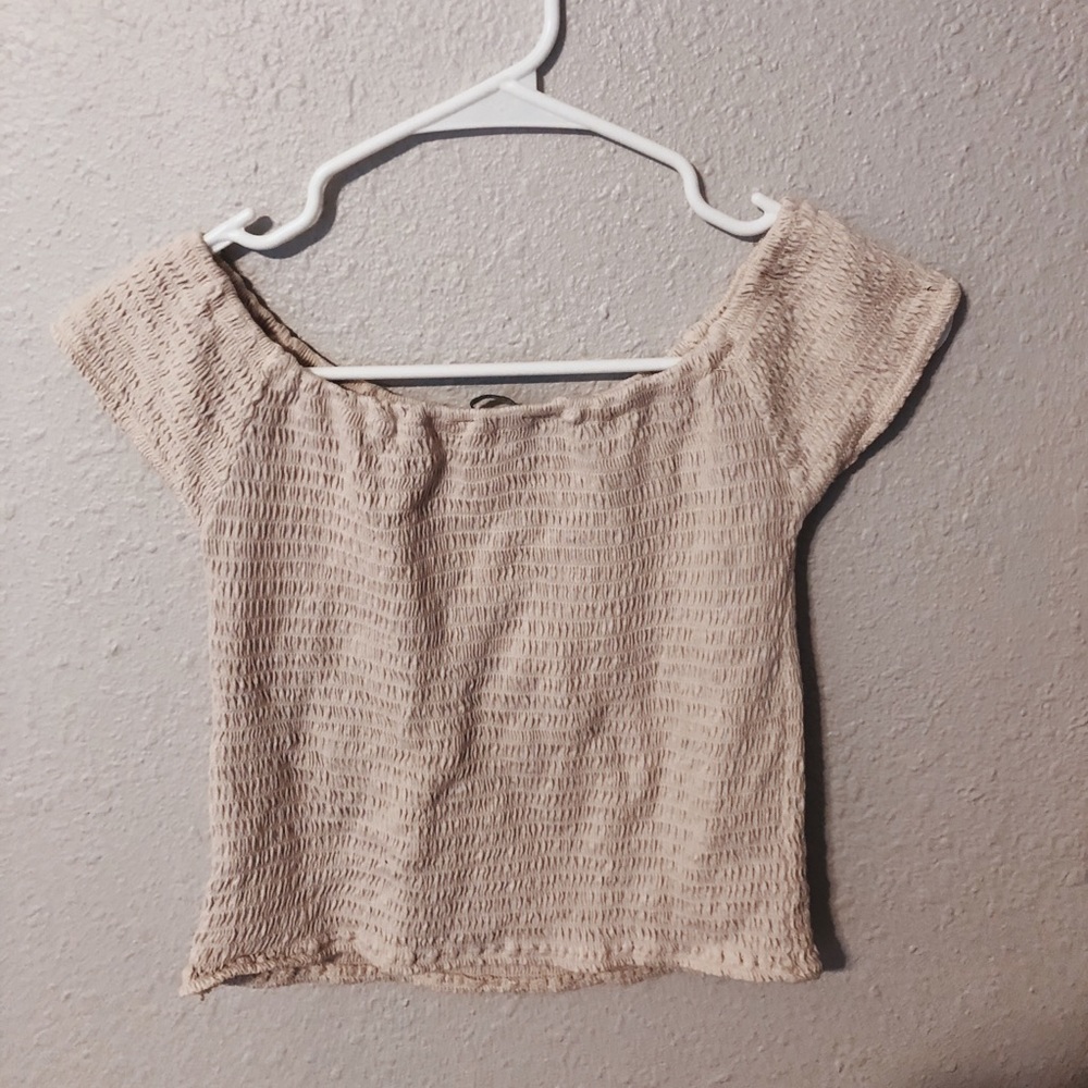 Brandy melville cream ribbed shirt🤍